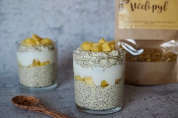 Mangový chia puding