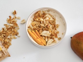 Granola - Tropické ovoce a kešu ořechy 270 g CZ