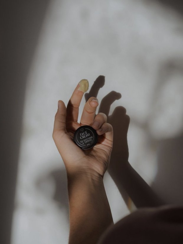 VZOREK - Face cream - Denní krém s rakytníkem a kurkumou 10 ml CZ