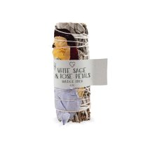 Bílá šalvěj & okvětní listy růže vykuřovací svazek 1 ks vel. M - White sage & Rose Petals smudge stick 1 pc size M