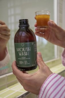 Ústní voda - fresh herb 300 ml / Mouthwash 300 ml CZ