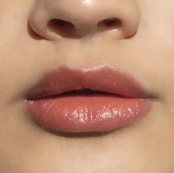 NUI Cosmetics - Naturalny wegański błyszczyk do ust bio Ana 4,5 g PL