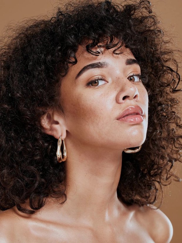 NUI Cosmetics - Přírodní tekutý makeup s hedvábným výsledným efektem Taiao 30 ml