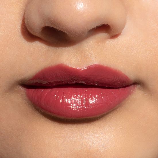 NUI Cosmetics - Přírodní veganský lesk na rty Ariana 5 ml CZ
