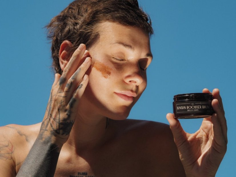 Balzam na podporu opálenia - Suntan Booster Balm - Vanilla & Caramel 100 ml SK