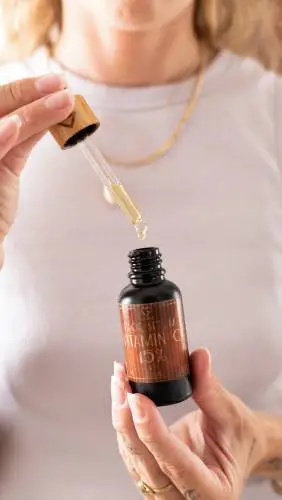 Pleťové sérum Vitamin C 15% se skvalanem 30 ml_3