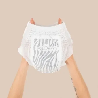 Kolorky DELUXE VELVET - Dětské kalhotkové pleny Wild - velikost XL 12-16 kg (17 ks) CZ