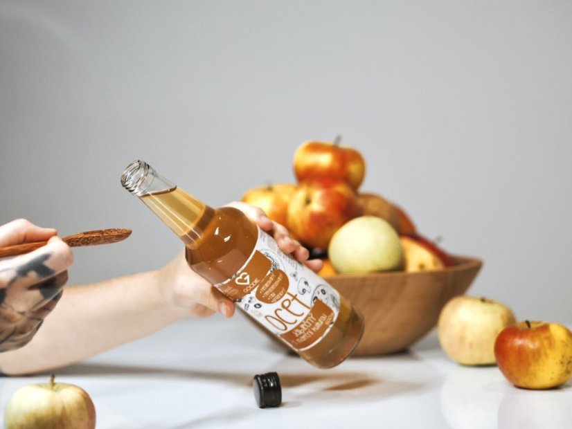 Jablečný ocet - organický, raw, nefiltrovaný s mat.kulturou 500 ml