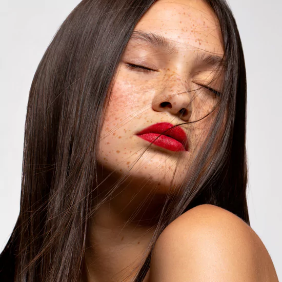 NUI Cosmetics - Přírodní veganská bio rtěnka Aroha 4,5 g CZ