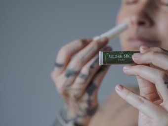 Inhalačná tyčinka – podpora dýchacích ciest – esenciálne oleje – EASY BREATH SK