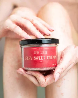 Body Scrub - Berry sweet dream 220 ml PL